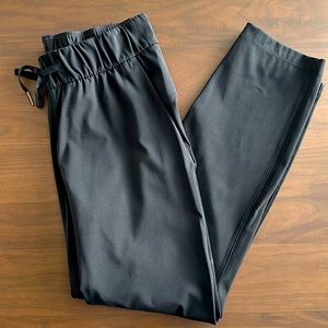 Lululemon crop high rise black stretch pull on sport pants size medium.